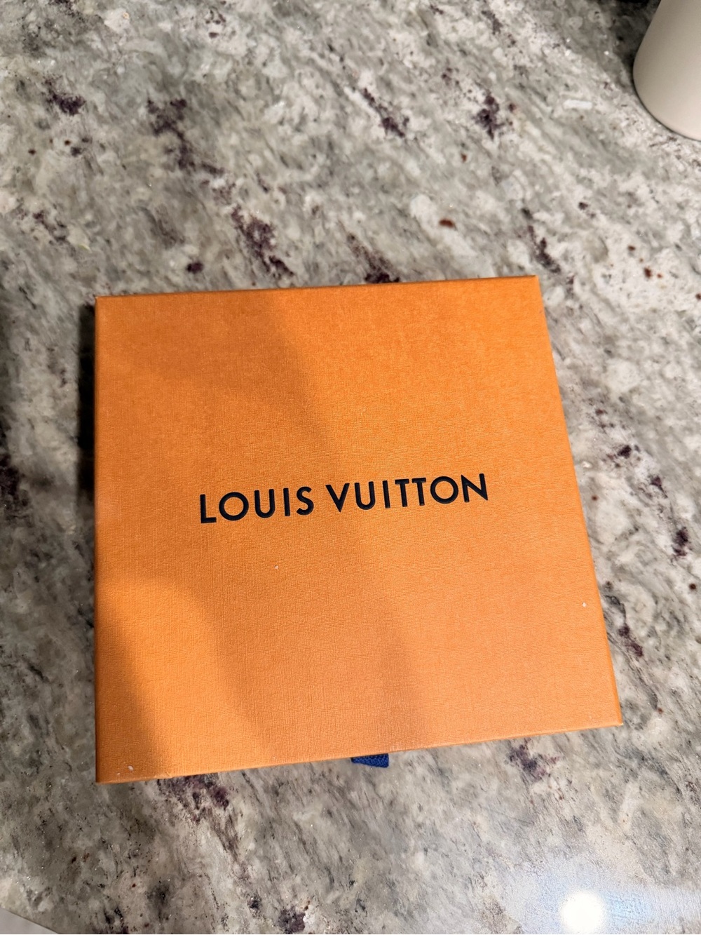 Louis Vuitton Women Belt size 80/32 - Picture 6 of 6